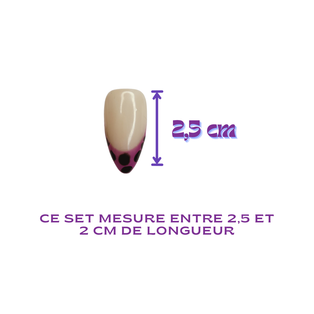 Féline Violette